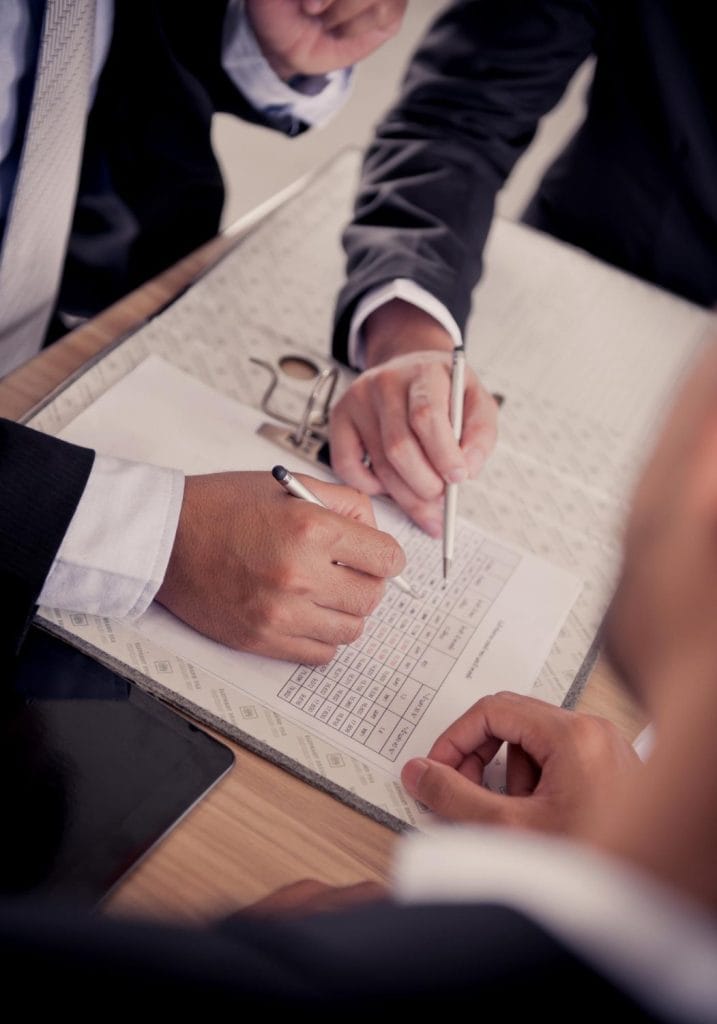 Abogado para litigios de todo tipo en Sevilla - Luis Salazar Barral